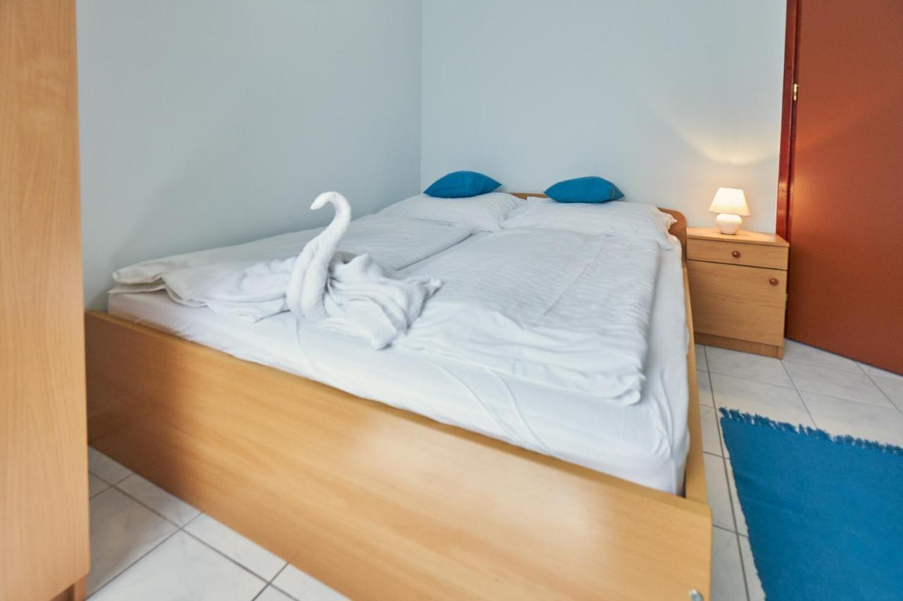 Amulett Studios Apartment Hajdúszoboszló 外观 照片