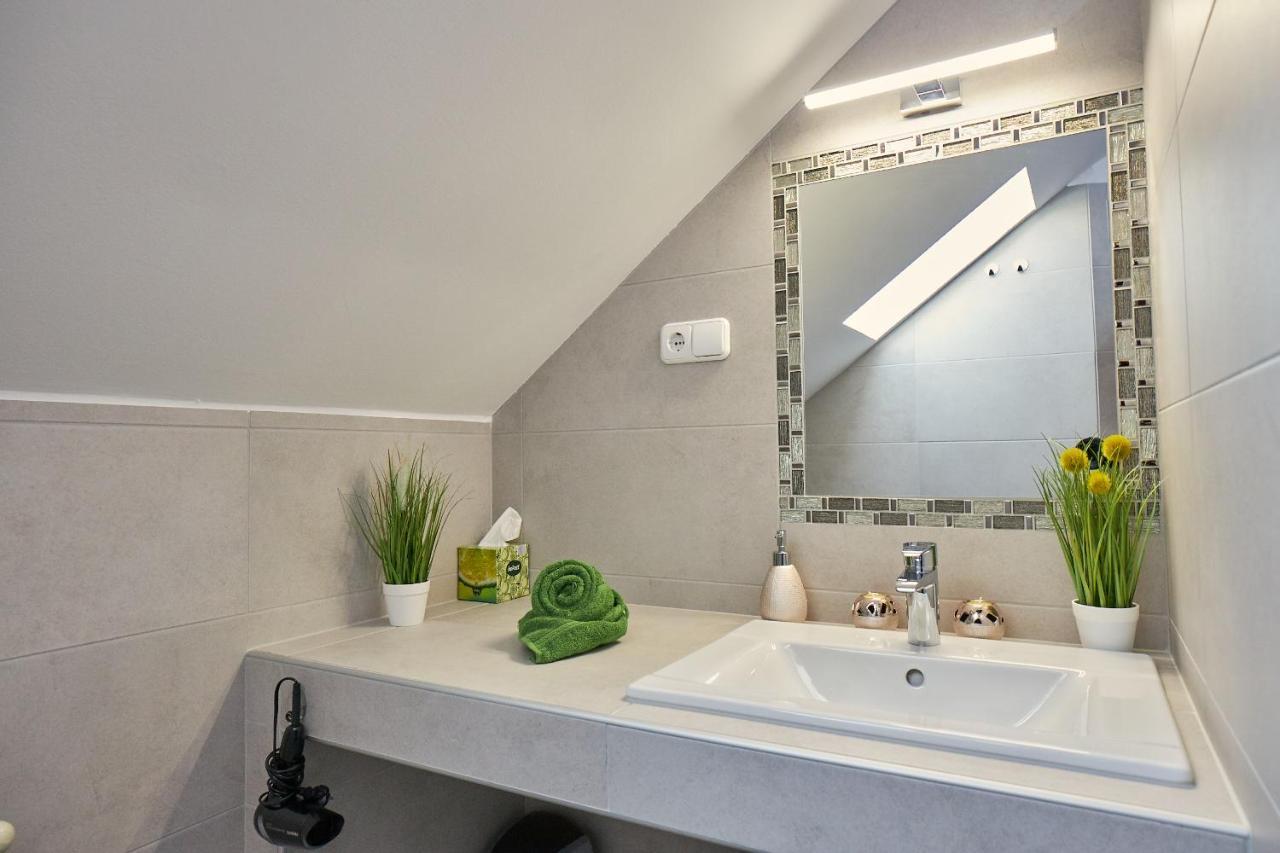 Amulett Studios Apartment Hajdúszoboszló 外观 照片